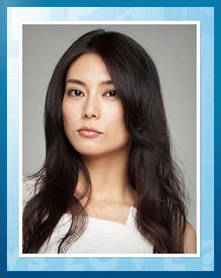 Cast02
